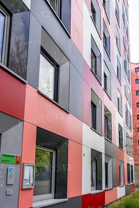 Student hall of residence of the Studierendenwerk Essen-Duisburg in Essen, over 310 furnished rooms are rented to students, North Rhine-Westphalia, Germany, Europe