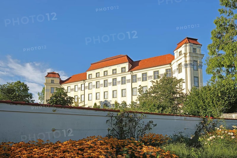 New castle built in 1712, baroque castle, Tettnang, Lake Constance region, Baden-Württemberg, Germany, Europe