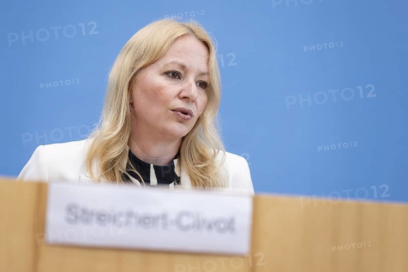 Christine Streichert-Clivot (SPD), Minister for Education and Culture of Saarland and President of the Conference of Education Ministers, at a press conference on the signing of the Startchancen programme, at the Haus der Bundespressekonferenz in Berlin, 04.06.2024