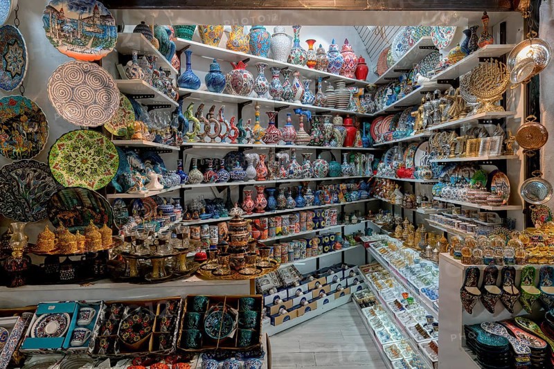 Grand Bazaar, Pottery display in a shop, Istanbul, Turkey, Asia