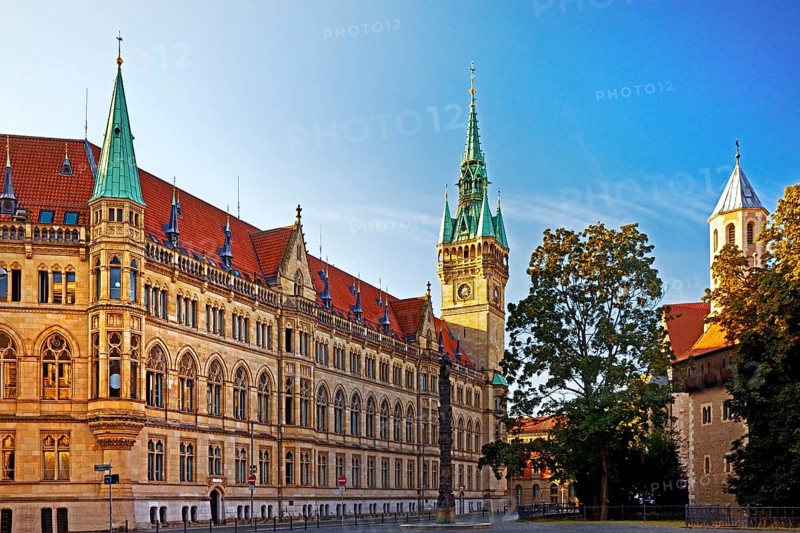 Town hall, old building in neo-Gothic style with a tower of Dankwarderode Castle, Braunschweig, Lower Saxony, Germany, Europe