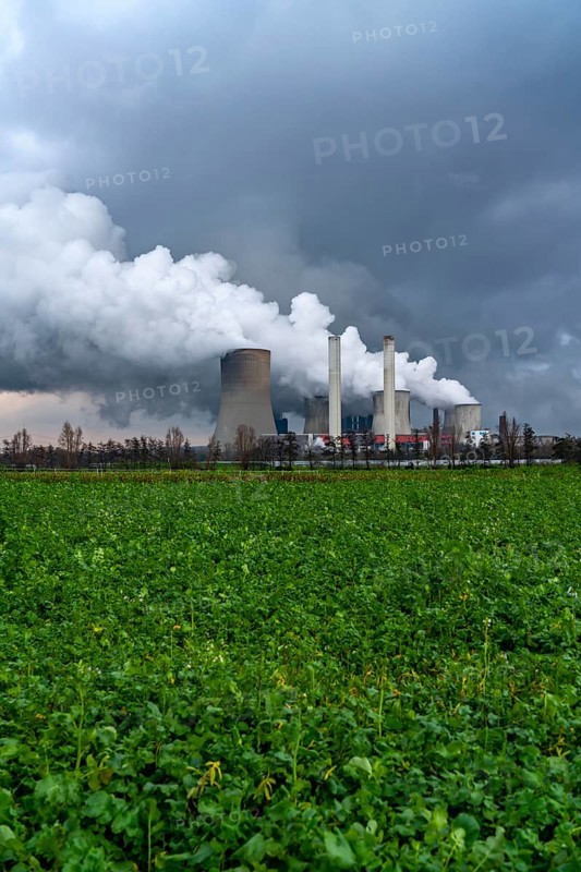 Lignite-fired power plant, RWE Power AG Niederaußem power plant, near Bergheim, North Rhine-Westphalia, North Rhine-Westphalia, Germany, Europe