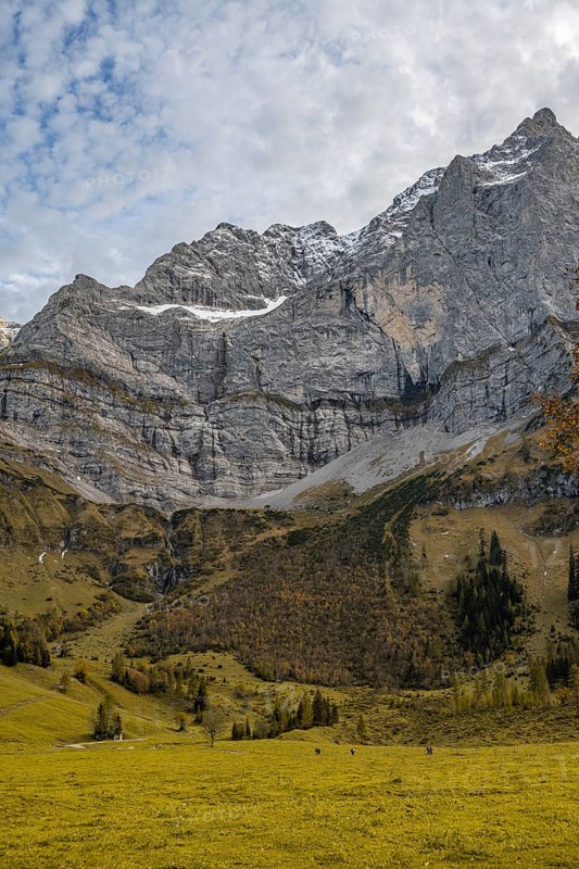 Mountain landscape in autumn, summit Eiskarlspitze, Eng, municipality Hinterriß, Karwendel Mountains, Alpenpark Karwendel, Tyrol, Austria, Europe
