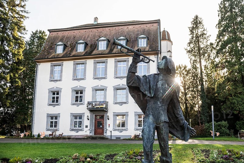 Trumpeter Fountain in front of Schönau Castle, Bad Säckingen, High Rhine, Rhine, Black Forest, Baden-Württemberg, Germany, Europe