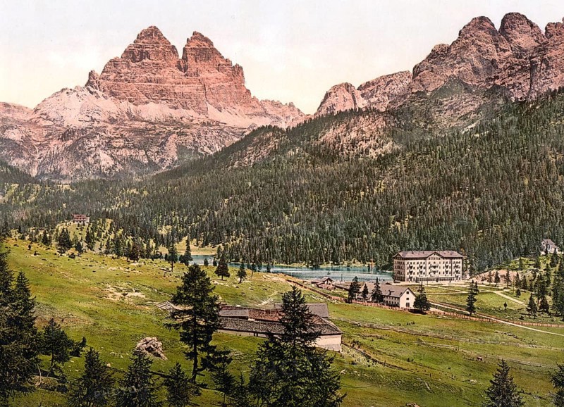 Lake Misurina, Lago di Misurina is a lake in the Dolomites in the province of Belluno in Veneto and the Three Peaks, Tyrol, formerly Austria-Hungary, today South Tyrol, Italy, Historical, digitally restored reproduction from a 19th century original, Record date not stated, Europe