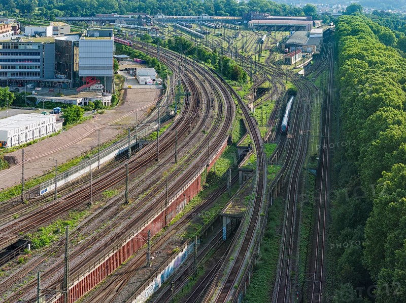 Track apron at Stuttgart main station. Once the Stuttgart 21 project is completed, the new Rosenstein neighbourhood with flats is to be built here. But the plan is faltering. Firstly, the connection of the Gäubahn railway to the new through station is unclear. Secondly, an amendment to the General Railway Act (AEG) could prevent the track system from being cancelled. Aerial view. Stuttgart, Baden-Württemberg, Germany, Europe