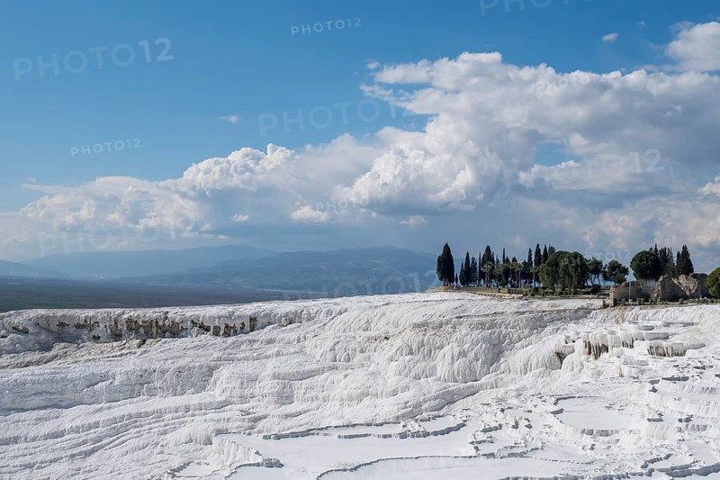 Sintered limestone terraces of Pamukkale, Pamukkale, Denizli province, Aegean region, Turkey, Asia