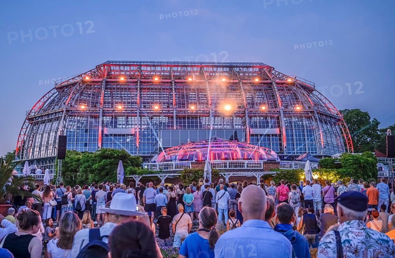 Botanical Night, illuminated large tropical house, Botanical Garden, Lichterfelde, Steglitz-Zehlendorf, Berlin, Germany, Europe