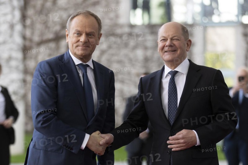 Federal Chancellor Olaf Scholz (SPD) welcomes Donald Tusk, Prime Minister of Poland, at the Federal Chancellery in Berlin, 15 March 2024
