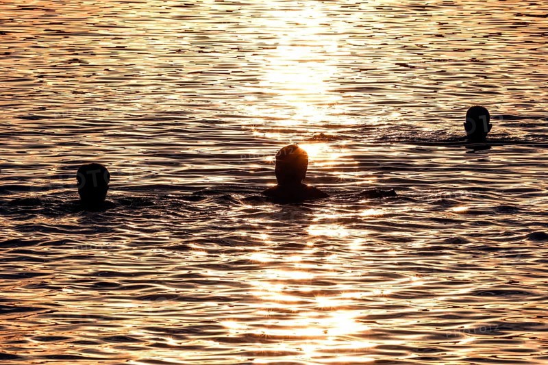 Swimming at sunset in Schlachtensee, Berlin, 11/08/2022 -
