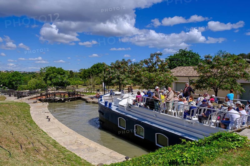Fonseranes lock stairs, Échelle d'Écluses de Fonseranes, Neuf Ecluses, Canal du Midi, Beziers, Herault, Languedoc-Roussillon, France, Europe