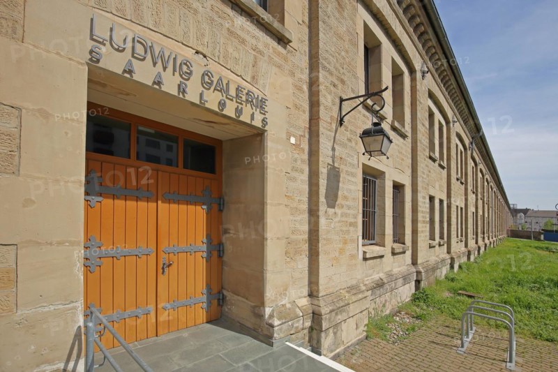 Entrance and door of the Ludwig Galerie with inscription and banner, Museum, Saarlouis, Saarland, Germany, Europe
