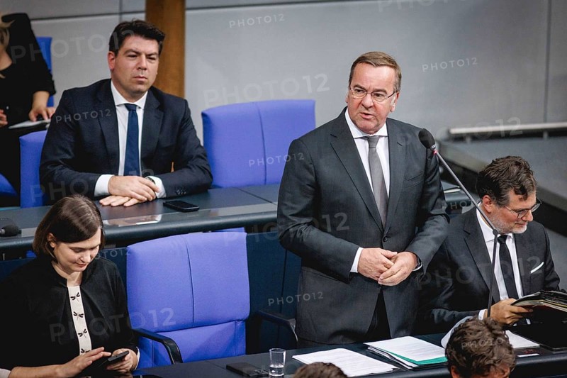 Boris Pistorius, Federal Minister of Defence, during government questioning in the Bundestag in Berlin, 05.06.2024