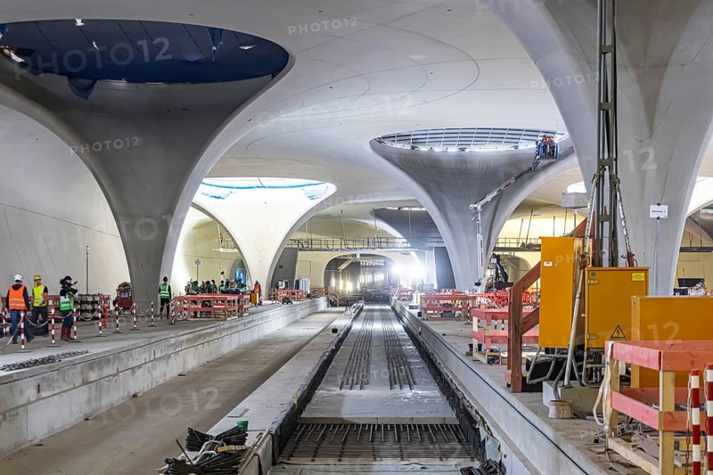 Impressions of the new Stuttgart 21 main station. The shell is finished, now it's time for the technical equipment. The 28 chalice-shaped columns supporting the roof of the underground through station are striking. Skylights with a diameter of around 21 metres provide daylight in the station. Stuttgart, Baden-Württemberg, Germany, Europe