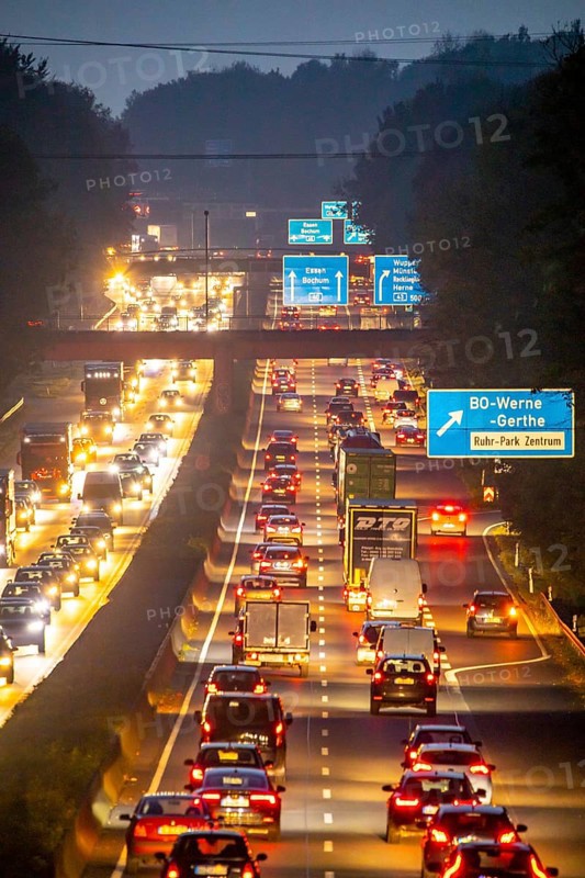 Motorway A40, Ruhrschnellweg, near Bochum, heavy evening traffic, in front of the motorway junction Bochum, A43, view in west direction