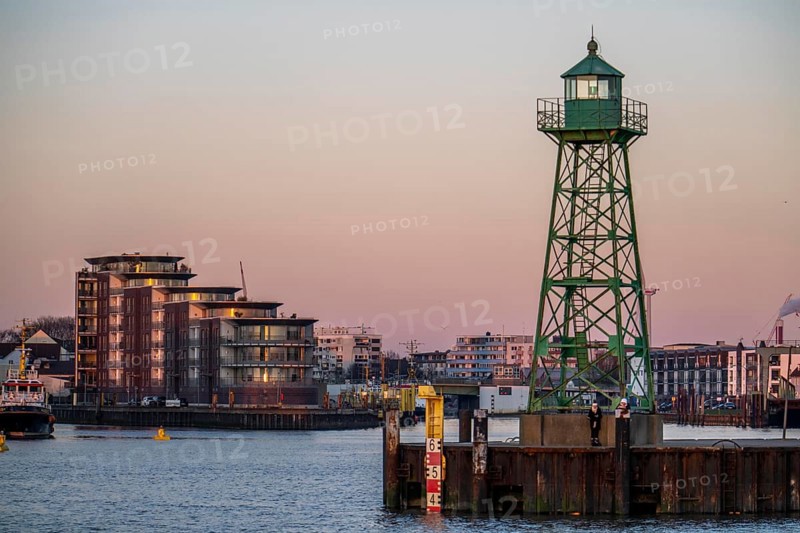 Skyline of Bremerhaven, seen over the Weser, lighthouse at the mouth of the Geeste, harbour of the Weser ferry, navigation mark, Bremen, Germany, Europe