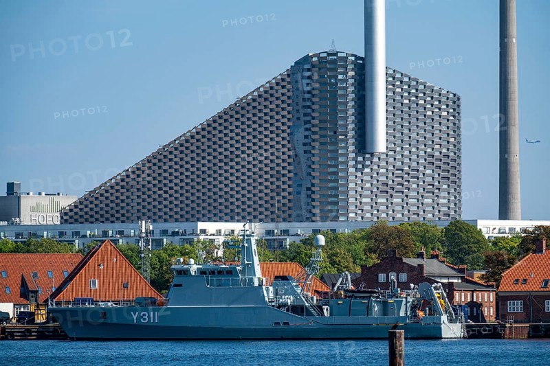 CopenHill, waste incineration plant and artificial ski slope, 90 metres high and 400 metres long slope on artificial turf, Holmen Naval Base, Copenhagen, Denmark, Europe