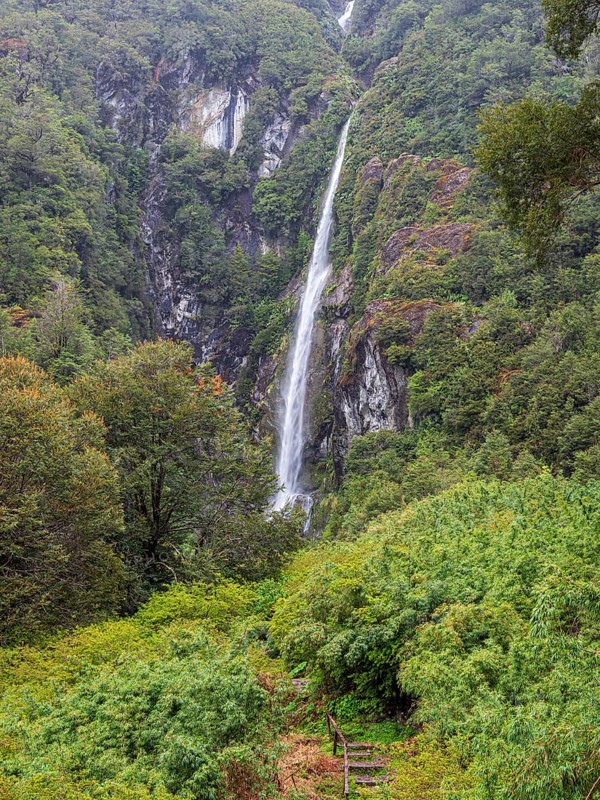 Waterfall Salto El Condor, Queulat National Park south of Puyuhuapi, Patagonia, Chile, South America