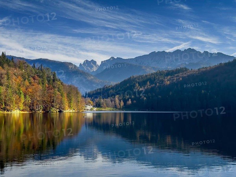 Autumn atmosphere at Hechtsee lake near Kufstein, behind Wilder Kaiser, Tyrol, Austria, Europe