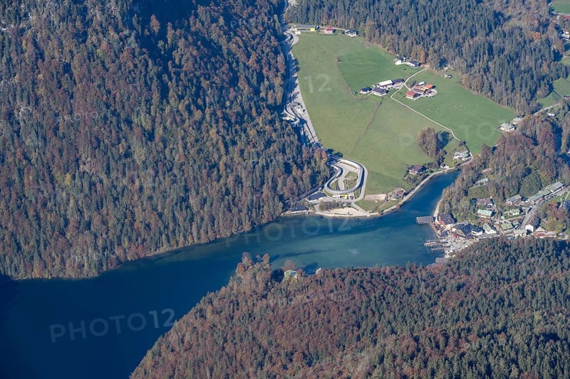 View of Königssee with the village of Schönau am Königsee and toboggan run, from the Jenner, Berchtesgaden National Park, Berchtesgaden Alps, Schönau am Königssee, Berchtesgadener Land, Bavaria, Germany, Europe