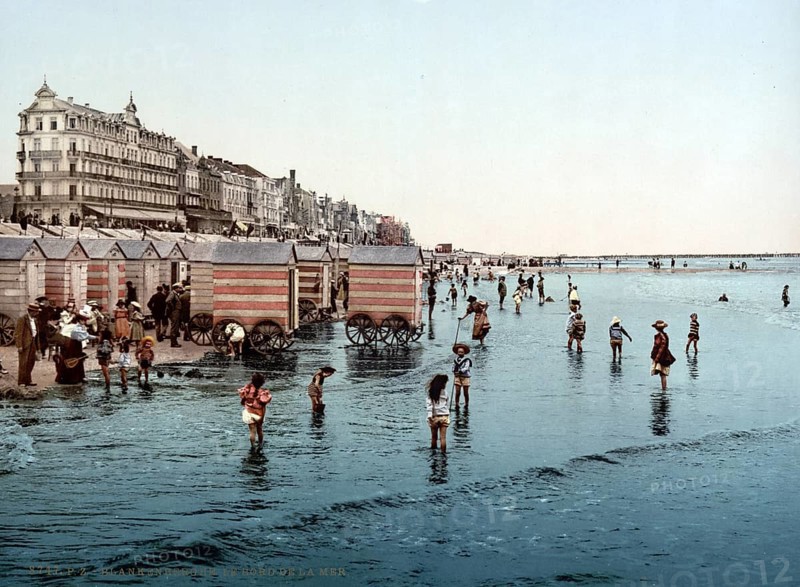 Bathers on the beach of Blankenberghe, Blankenberge, Belgium, ca 1890, Historical, digitally restored reproduction from a 19th century original, Record date not stated, Europe