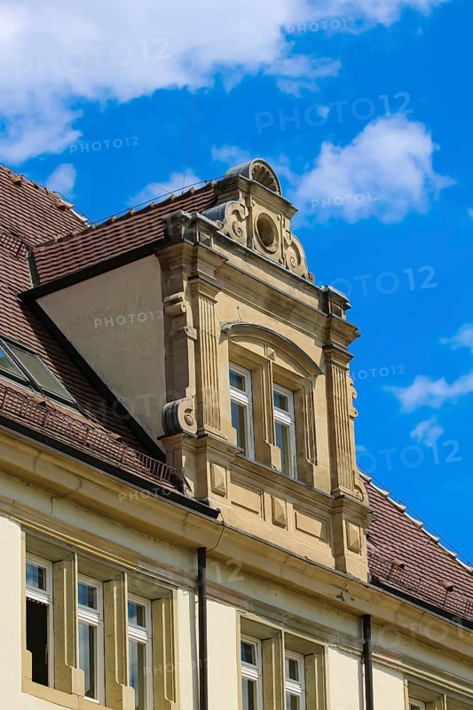 Detail, Backnang Castle, Schickhardt Castle, ducal castle, historic building, built between 1605 and 1627 by Heinrich Schickhardt, 17th century, window, today the district court of the city of Backnang, Stiftshof, Backnang, Rems-Murr district, Baden-Württemberg, Germany, Europe