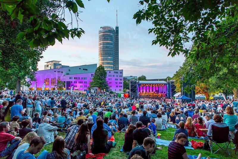 Open air concert in Essen's Stadtgarten Park, summer concert of the state government, North Rhine-Westphalia Summer Night? in Essen's Stadtgarten, with the Essen Philharmonic Orchestra, Essen, North Rhine-Westphalia, Germany, Europe