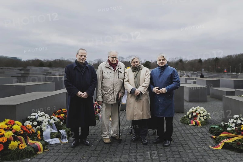 (L-R) Felix Klein, Federal Government Commissioner for Jewish Life in Germany and the Fight against Antisemitism, Kurt Hillmann, contemporary witness and Holocaust survivor, Christian Pfeil, contemporary witness and Holocaust survivor, and Mehmet Daimagueler, Commissioner against Antiziganism in Germany, photographed during the commemoration ceremony at the Memorial to the Murdered Jews of Europe in Berlin, 31 January 2024 / Photographed on behalf of the Federal Ministry for Women, Senior Citizens, Family and Youth