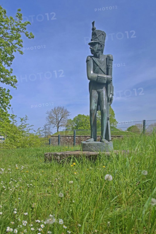 Sculpture Lacroix, monument to historical soldier with rifle, bayonet and uniform, Vauban Island, Vaubaninsel, Saarlouis, Saarland, Germany, Europe