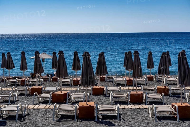 Beach, empty, organised, with sun loungers and parasols, catering, bay at Koutsounari Beach, on the island of Crete, in the south-east of the island, Greece, Europe