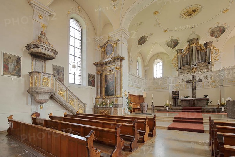 Interior view of the town church of St. Symphorian, pulpit, altar, organ, baroque, paintings, decorations, Zell am Harmersbach, Ortenau, Southern Black Forest, Black Forest, Baden-Württemberg, Germany, Europe