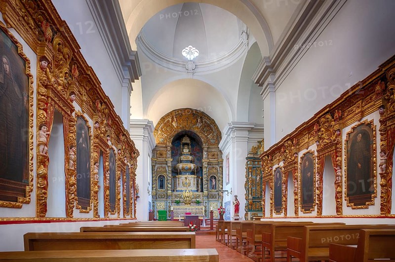Interior view church, Igreja de São Francisco, nave, choir, altar, azulejos, tiles, tile decoration, Loulé, Algarve, Portugal, Europe
