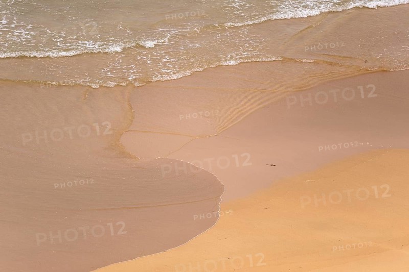 Fine sandy beach on the Atlantic coast. Camaret sur mer, Crozon, Finistere, Brittany, France, Europe