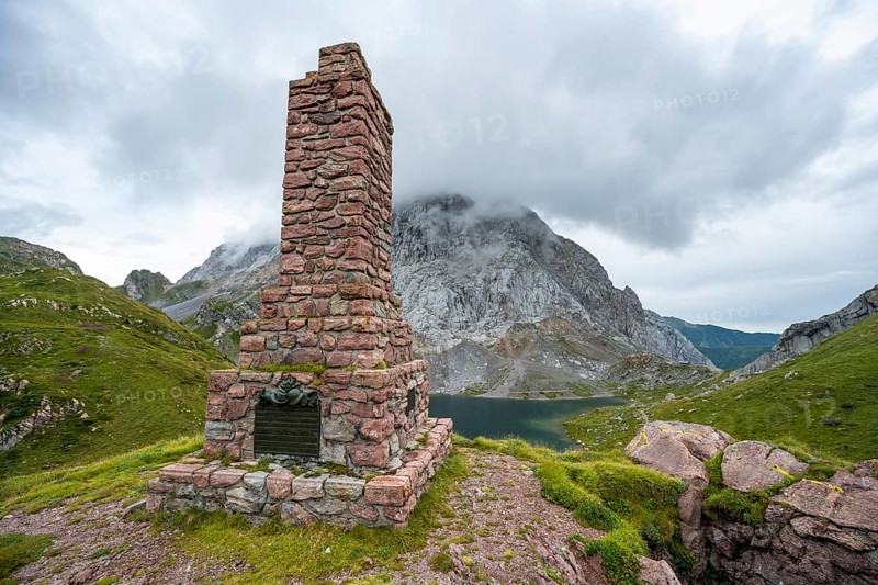 War memorial at Wolayersee, cloudy mountain landscape, Carnic Alps, Carnic High Trail, Carinthia, Austria, Europe