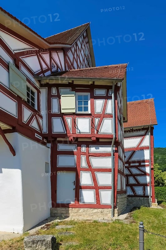 Schlössle Oberlenningen, Lenningen Castle, former aristocratic residence of the Schilling von Cannstatt family, now the Museum of Paper and Book Art in the Schlössle, historic building, half-timbered, cultural monument, Oberlenningen, suburb of Lenningen, Esslingen district, Baden-Württemberg, Germany, Europe