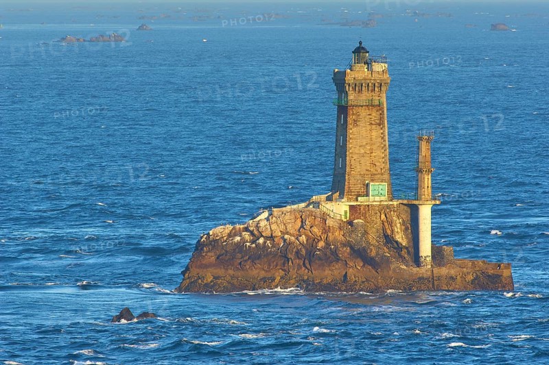Lighthouse, Phare de la Vieille at Point du Raz, Cap Sizun, Plogoff, Finistere department, Brittany, France, Europe