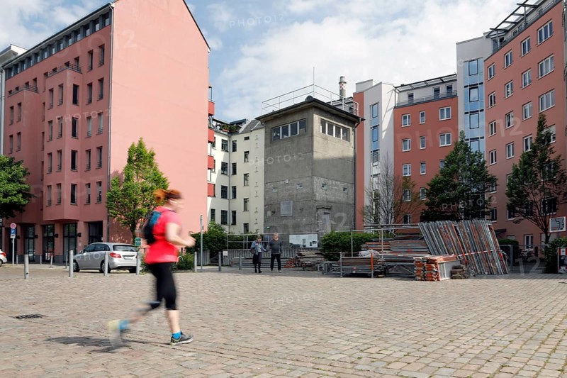 Border watchtower in Berlin. The memorial at Kieler Eck is located in a former command post of the GDR border troops on the Berlin-Spandau shipping canal. After the fall of the Wall, it became a place of remembrance for the first victim of the Berlin Wall: Günter Litfin, 01.05.2019