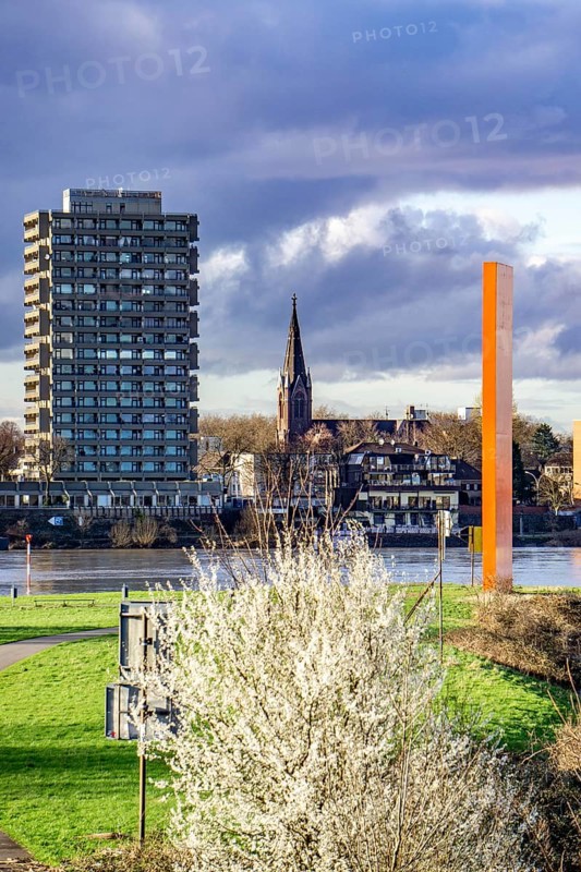 Ruhr estuary in the Rhine, high-rise building with hotel in Duisburg Homberg, sculpture Rhine orange, free columbarium Rheinkirche Duisburg-Homberg, North Rhine-Westphalia, Germany, Europe