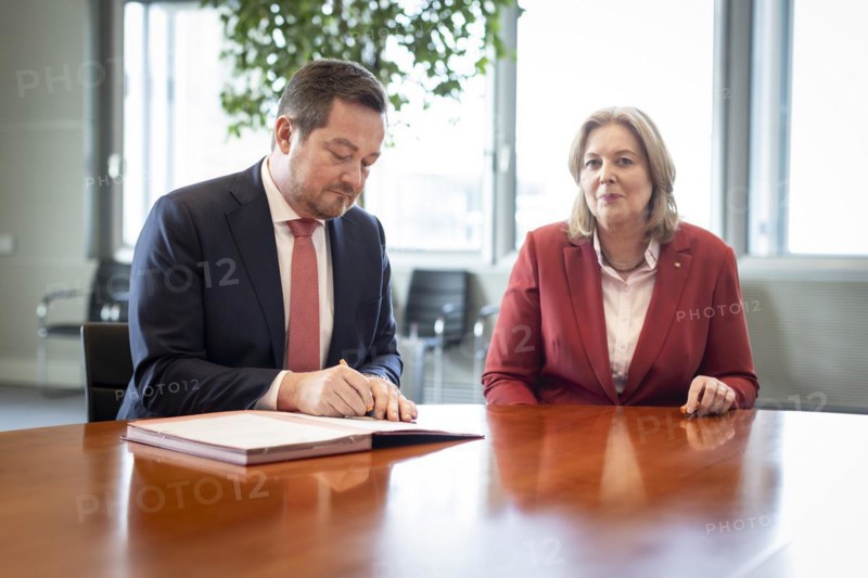Uli Grötsch is appointed by Bundestag President Bärbel Bas, SPD, MdB, as the first Federal Police Commissioner to the German Bundestag, Berlin, 15 March 2024