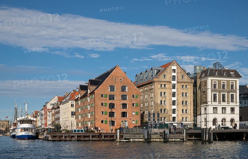 Old houses and ships, Nyhavn, Køpenhavns Havn, Christianshavn, Copenhagen, Denmark, Europe