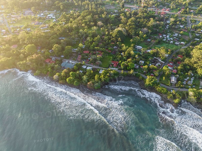 Top-down, aerial view, view of settlement and houses on the coast, Cahuita, Limón, Costa Rica, Central America