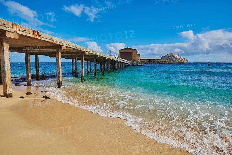 Landscape of the Makai Research Pier, Kaupo Beach Park, Hawaiian Island Oahu, O?ahu, Hawaii, Aloha State, United States, North America