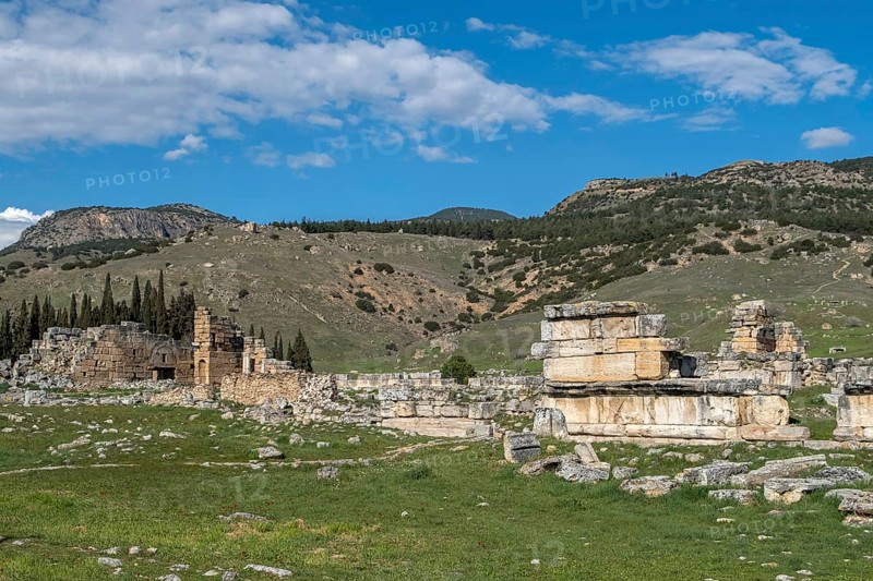 Ancient city of Hierapolis, Pamukkale, Denizli, UNESCO World Heritage Site, Anatolia, Turkey, Asia Minor, Asia