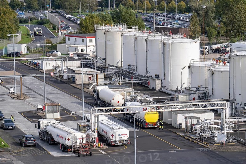 Düsseldorf Airport, fuel depot, this is where the tankers are filled, which bring the paraffin to the planes to refuel them, Skytanking