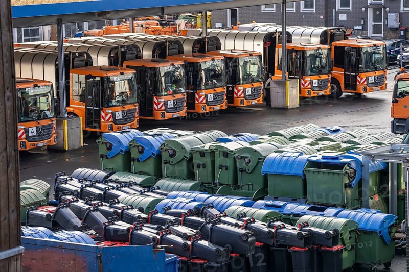 Hagener Entsorgunsbetriebe depot, refuse lorry, various refuse bins, containers, North Rhine-Westphalia, Germany, Europe