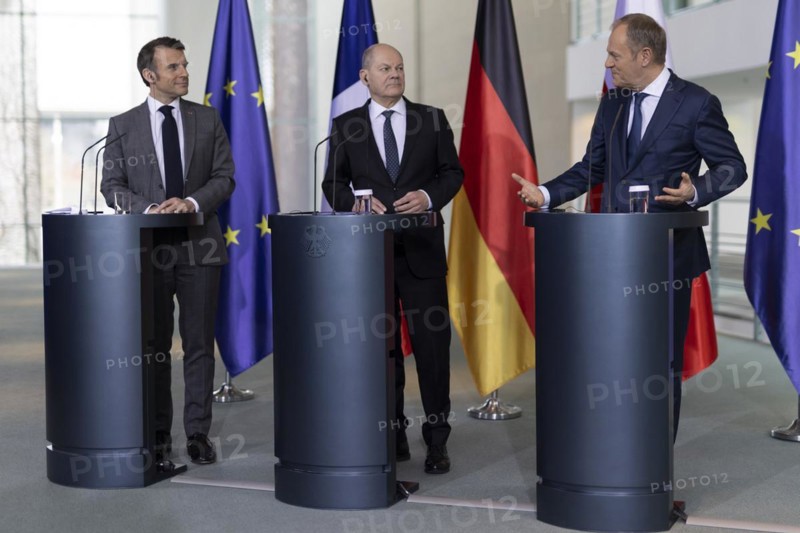 Olaf Scholz (SPD), Federal Chancellor, Emmanuel Macron, President of France, Donald Tusk, Prime Minister of Poland, at a press conference at the Federal Chancellery in Berlin, 15 March 2024