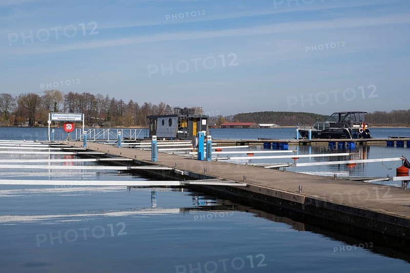 Water hiking rest area on Lake Malchow, Malchow, island town, Mecklenburg Lake District, Mecklenburg, Mecklenburg-Western Pomerania, Germany, Europe