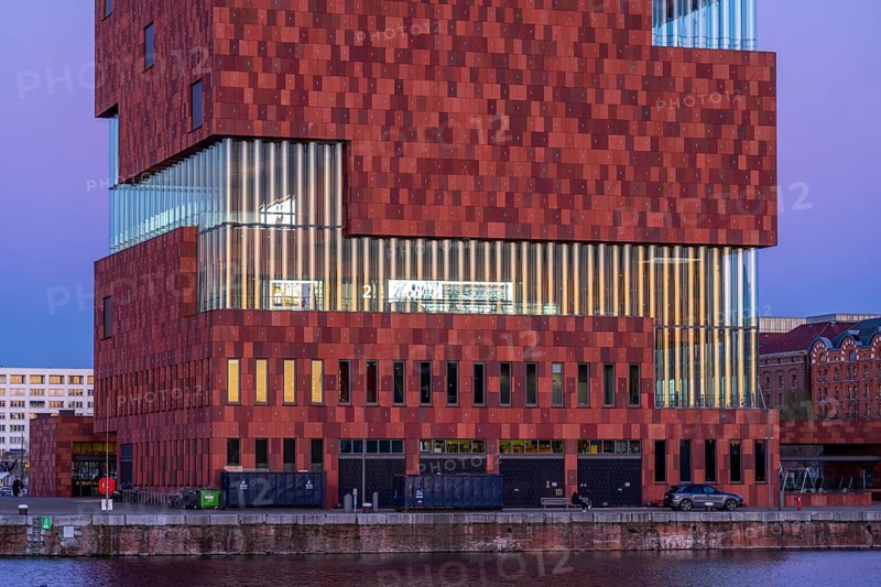 The MAS, Museum aan de Stroom, Museum am Strom, Bonapartdok, harbour basin, old harbour district, Het Eilandje of Antwerp, formerly disreputable, dingy district, now modern, hip district, with lots of culture, living space, leisure, gastronomy, trendy district, Flanders, Belgium, Europe