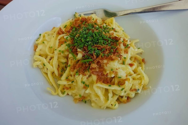 Swabian cuisine, traditional cuisine, home cooking, typical Swabian, hearty, Kässpätzle with braised onion, chives, Königliche Post restaurant, restaurant, food photography, old camp, former military area, biosphere area, Münsingen, Swabian Alb, Baden-Württemberg, Germany, Europe