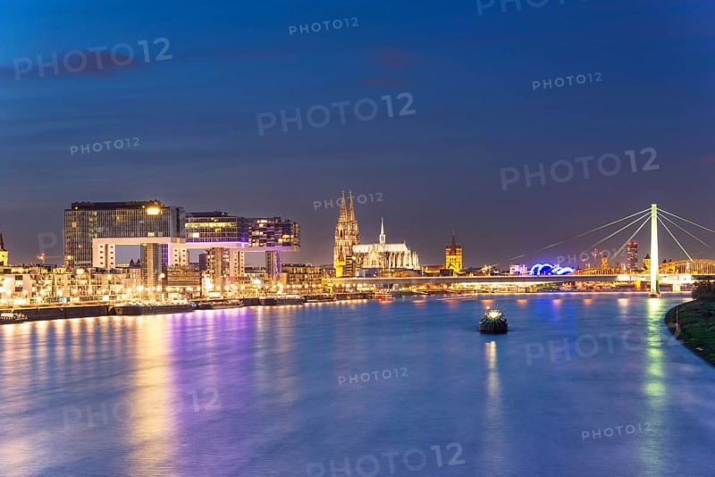 Panorama from the south bridge, Rheinauhafen harbour with crane houses, cathedral and Severinsbrücke bridge, Cologne, North Rhine-Westphalia, Germany, Europe